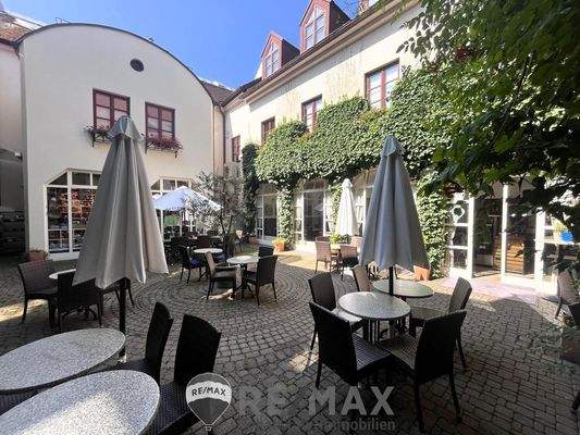 20 Gastgarten_Innenhof