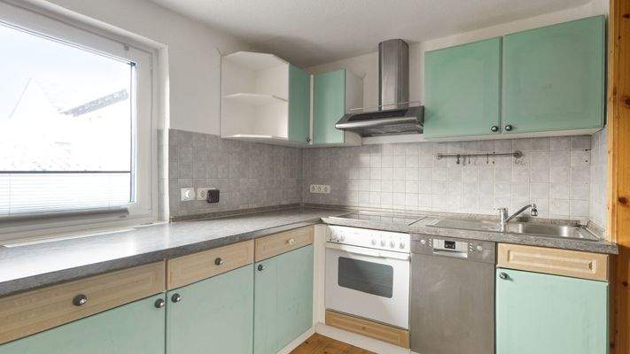 helle Küche zum Hof