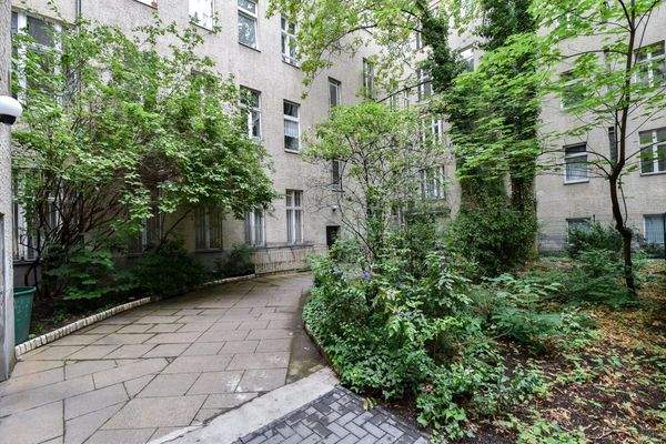 Innenhof / inner courtyard