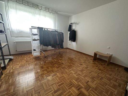 Schlafzimmer 1 im EG