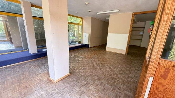 Verkaufsraum / Büro