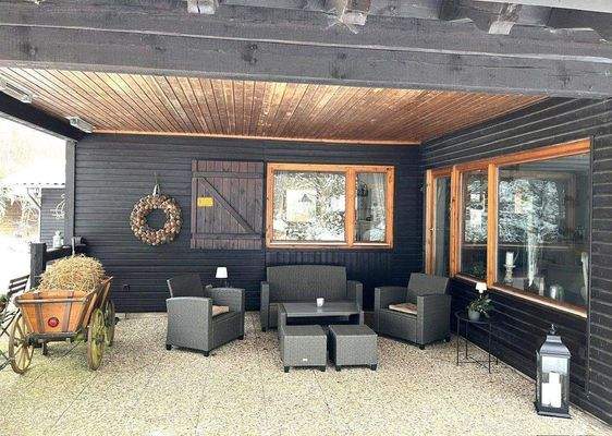 Überdachte Terrasse