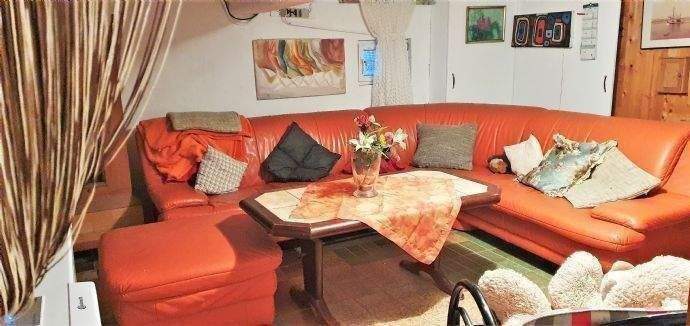 AUSGEBAUTER KELLERGESCHOSS / SOUTARRAIN