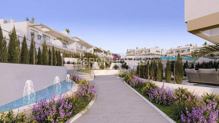 2- and 3-Bed Flats with Terraces and Shared Pool in Torrevieja