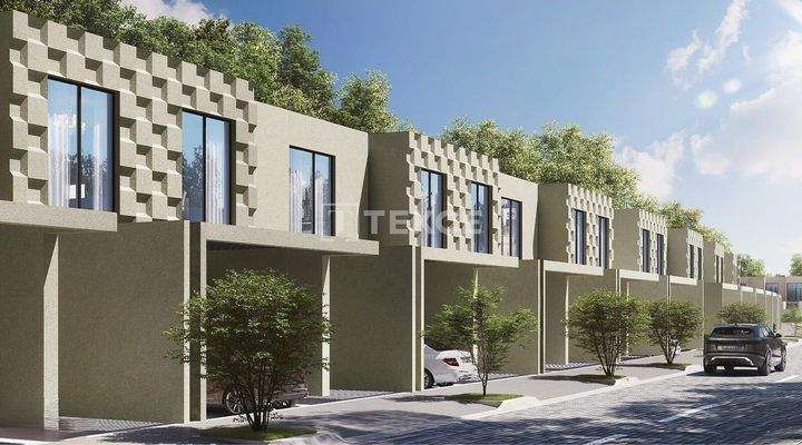 Luxury Houses with 5% Down Payment Opportunity in Sharjah