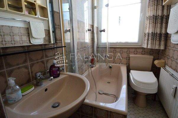 Tageslichtbad Wohnung OG