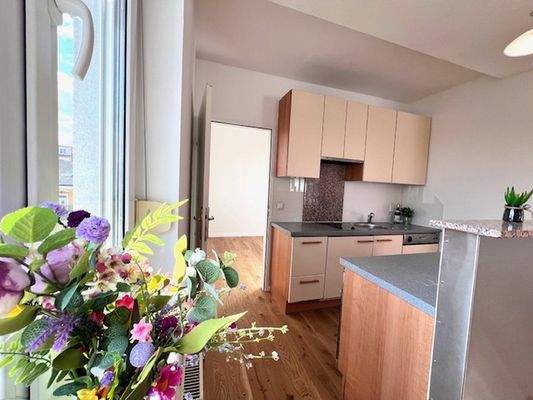 Küche-Blick zum Schlafzimmer