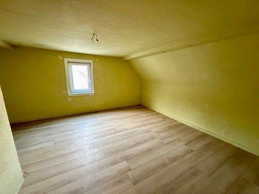 Zimmer 2 Dachgeschoss