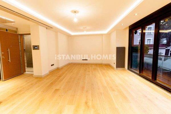 Ready to Move Apartments 550 m from Taksim Square in Beyoglu