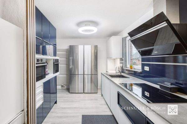 Die Küche mit hochwertigen Markengeräten