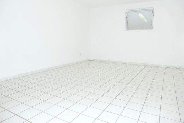 27-Hobbykeller-links