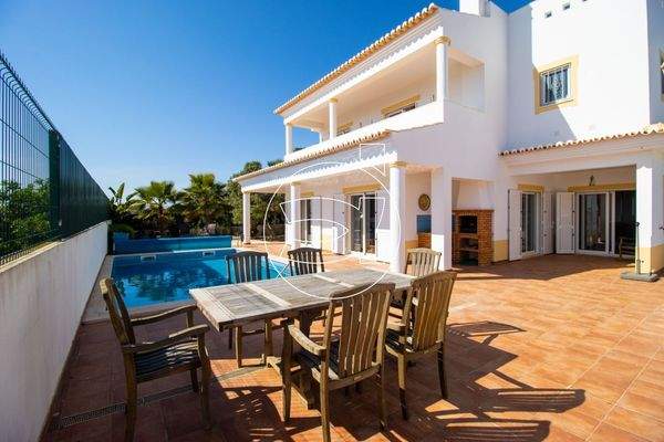 Bezauberndes Anwesen