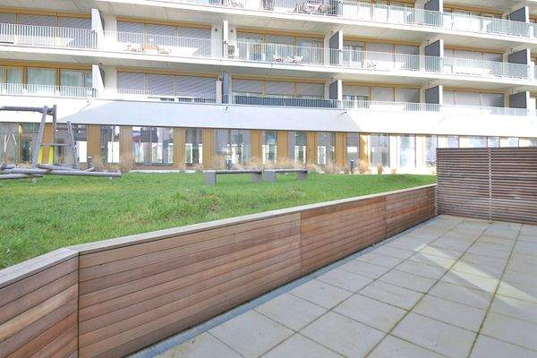 großzügige Terrasse