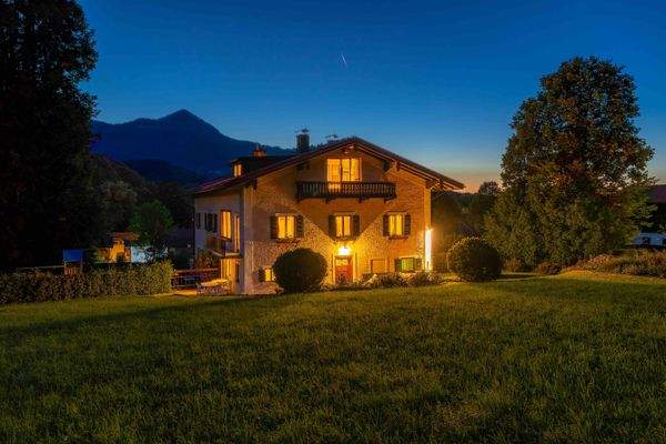 8 Ansicht nachts.jpeg