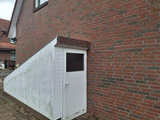 Kellerzugang überdacht