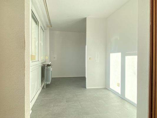 Essbereich mit Blick zur Küche