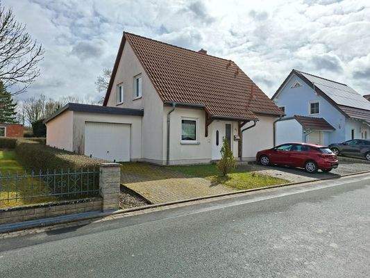 Vorderansicht links.jpg