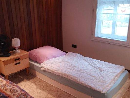 OG 1.Nebenhaus Schlafzimmer (3)