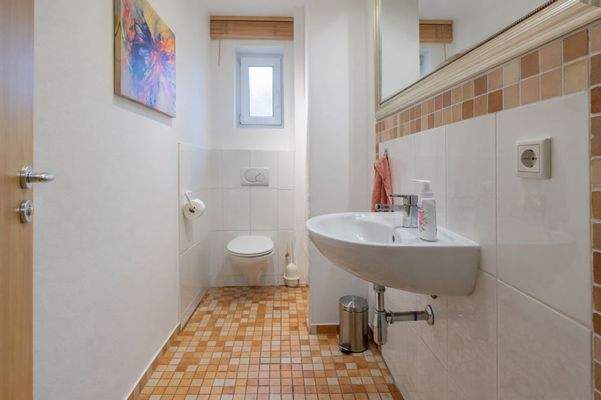 Gäste-Bad mit Dusche