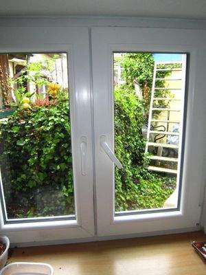 Blick aufs Nebengebäude