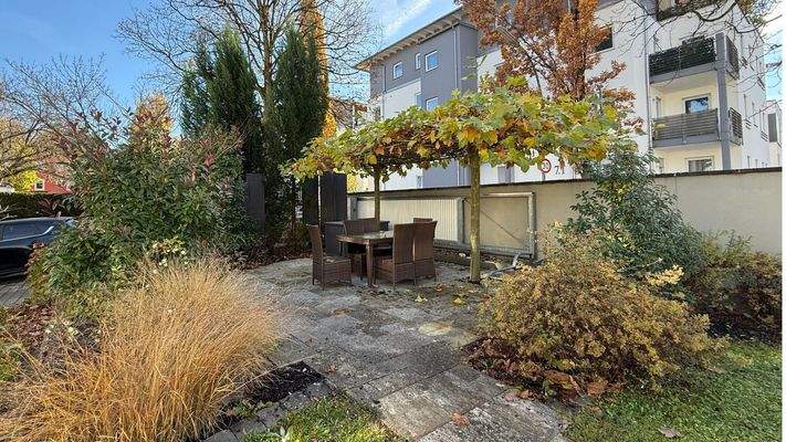 Gemeinschaftsterrasse im Garten