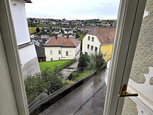 Badezimmerfenster - Aussicht und Belüftung ins Freie