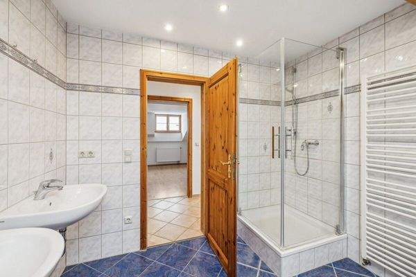 Badezimmer (Whg. DG)