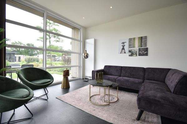 ferienhaus-kaufen-biddinghuizen-modernes-wohnzimme