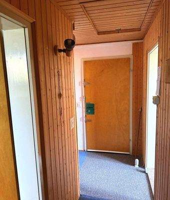 DG_Flur mit Ausschubtreppe