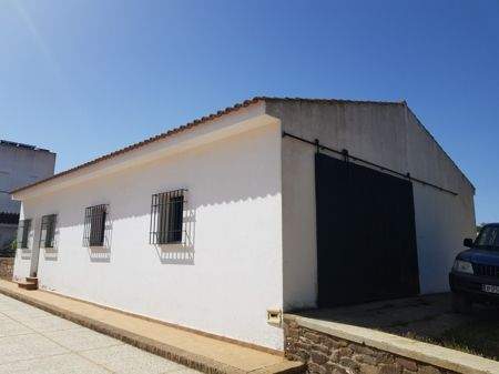 e93df05b-4e54-45c3-90ad-d6e38f9e6912