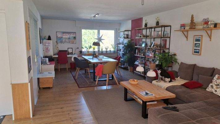 Wohn- und Essbereich