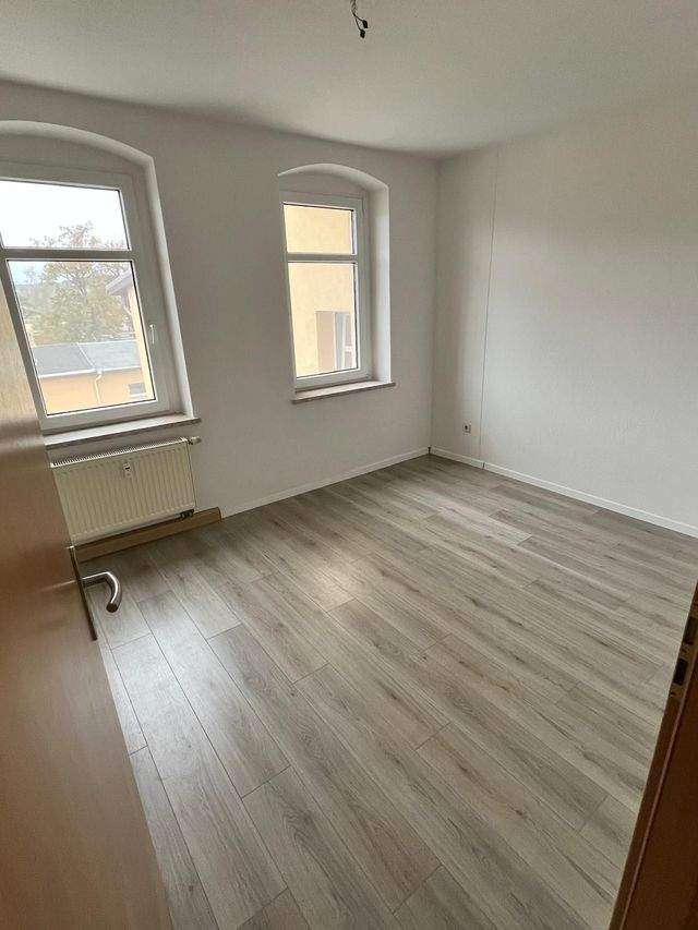Schöne geräumige 2 Raum Wohnung mit Balkon Lichtenstein zu vermieten - Photo 2