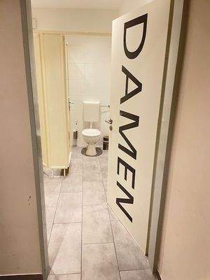 Gewerbefläche ehem. Spielhalle - Damentoilette