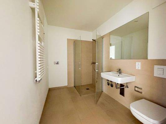 Beispielbild: Duschbad