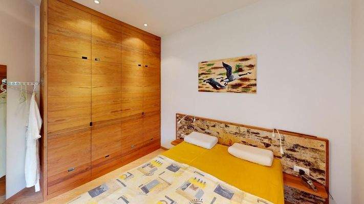 Meran-Obermais-Schwimmbad-Park-AltoAdige-Bilocale-Vollmöbliert-Saniert