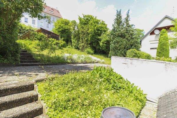 Blick von unten links