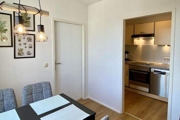 Essbereich mit Küche