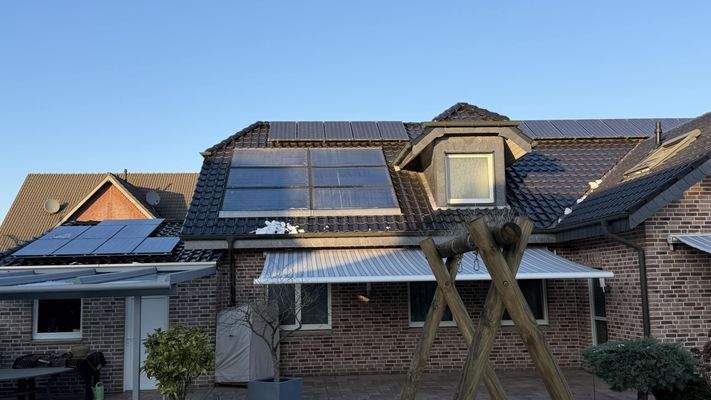 12 PV & Solarkollektoren