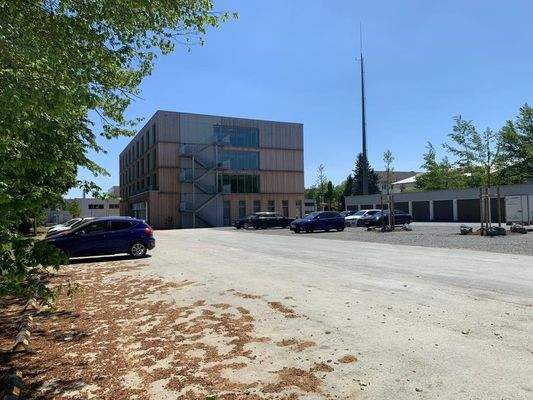 Mitarbeiterparkplatz