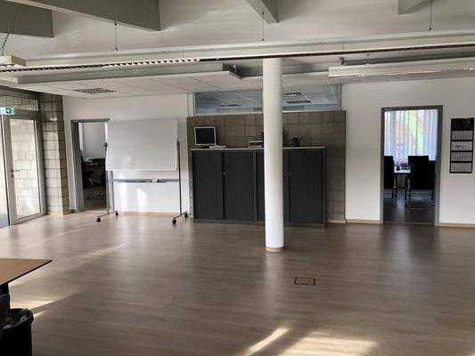 Blick zu den 2 Büros