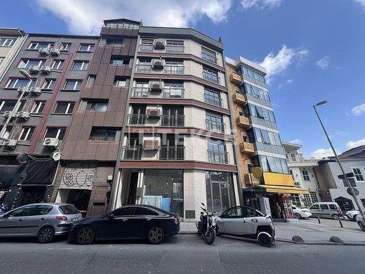 Flats Close to Moda Beach and Train Station in İstanbul Kadıköy