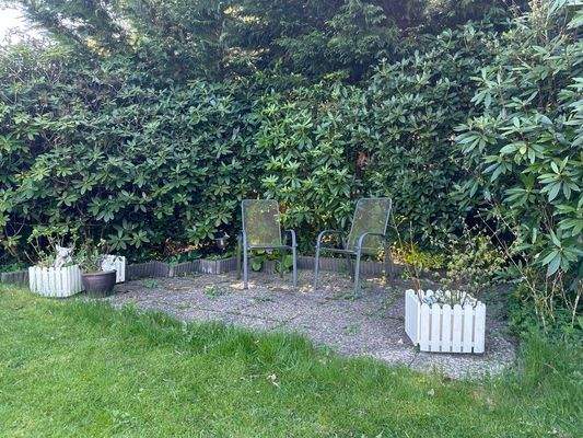 Zweite Terrasse im Garten