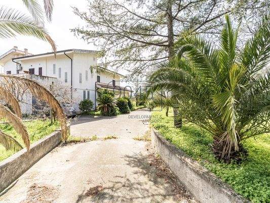 Freistehende Villa an der Ionischen Riviera Kalabriens in Villapiana - Italien
