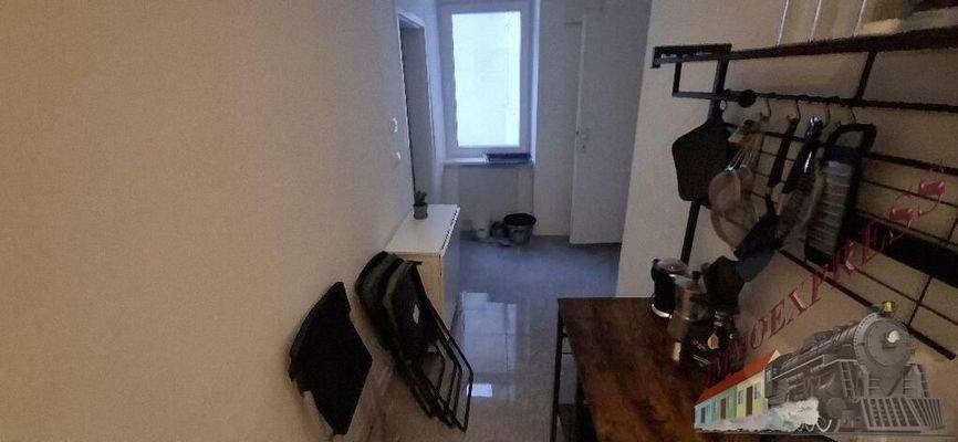 20251205_085854_resized