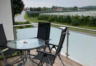 auf der Loggia, Fernblick, ruhig, Natur ...