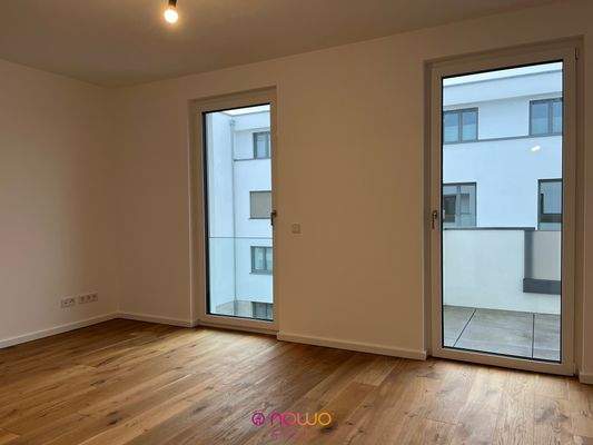 Mit Zugang zum Balkon: das Schlafzimmer