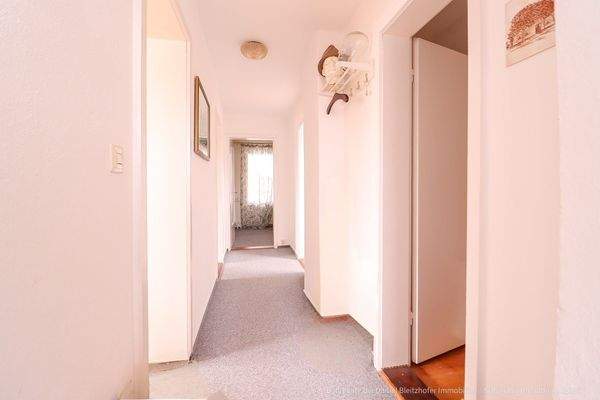 Flur im Dachgeschoss zu den Zimmern