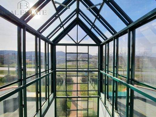 Blick herraus 1. Etage Passage