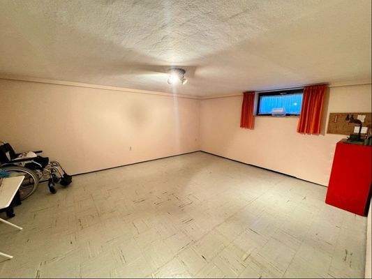 Hobbyraum zwei Keller