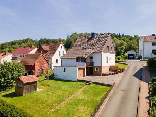 Garten mit Wohnhaus